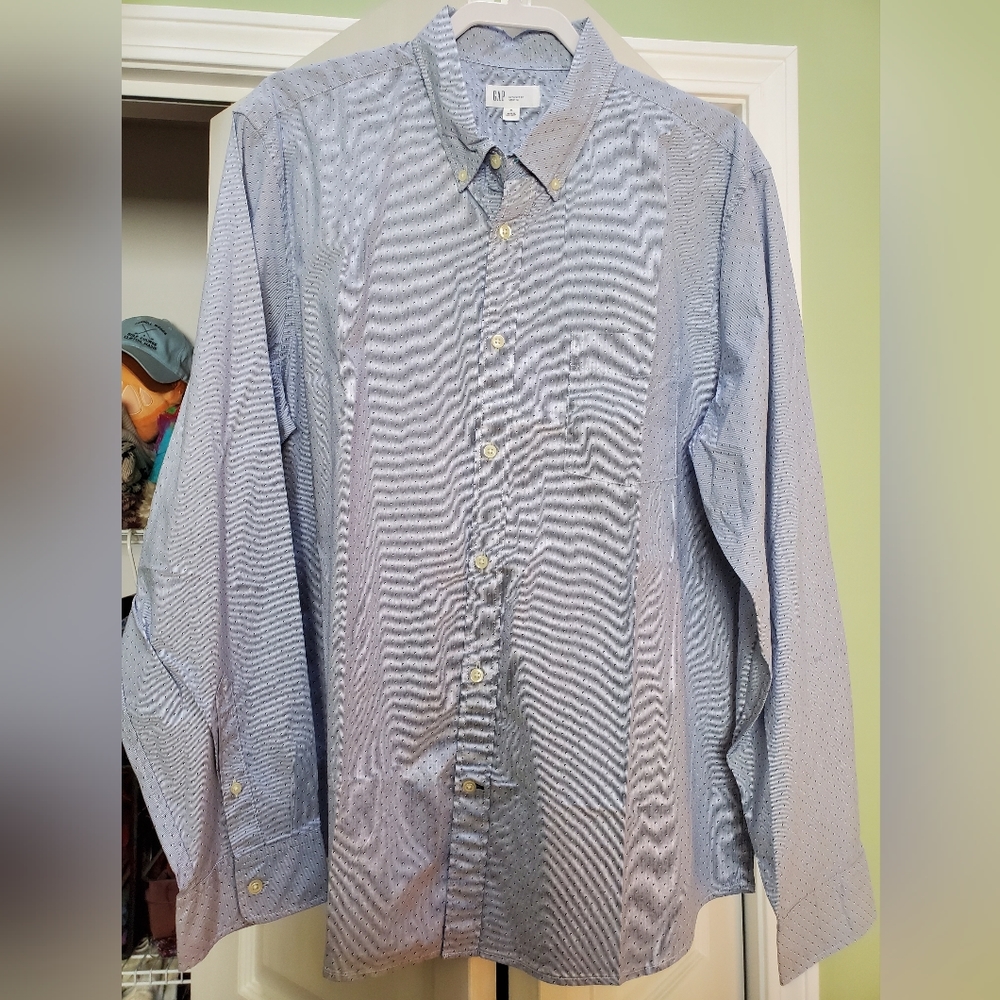 Men's Gap cotton dress shirt